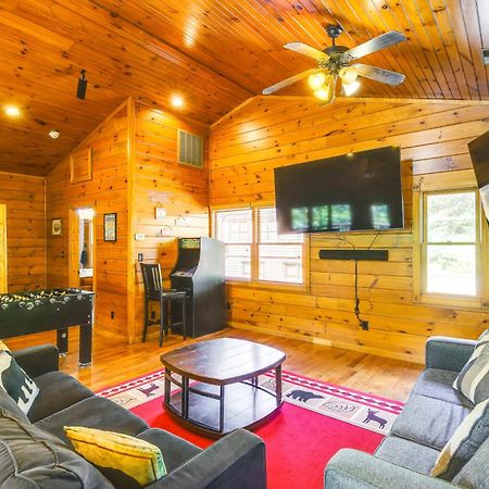 Cabin With Pool Access About 3 Mi To Downtown Gatlinburg Esterno foto