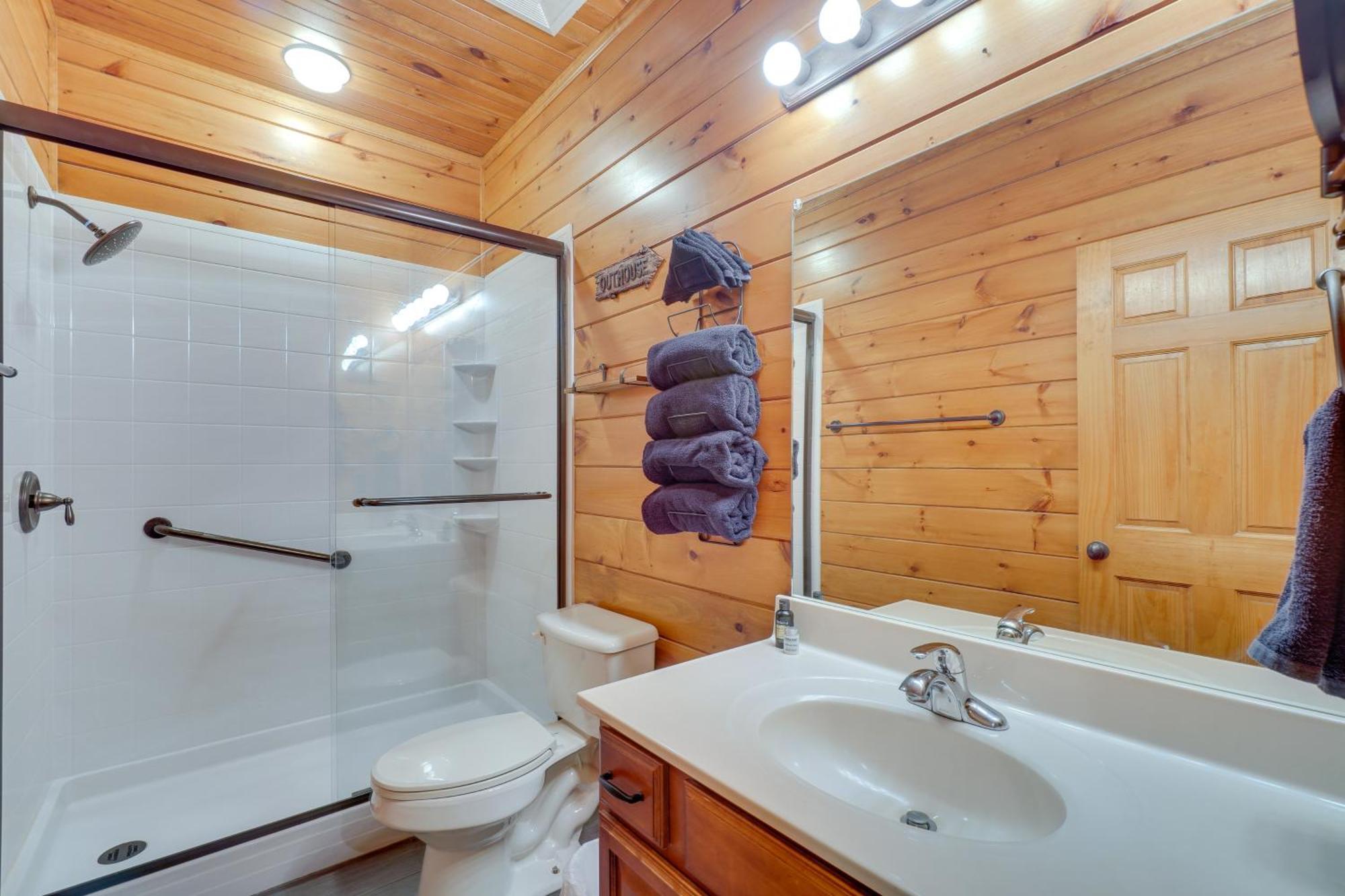Cabin With Pool Access About 3 Mi To Downtown Gatlinburg Esterno foto
