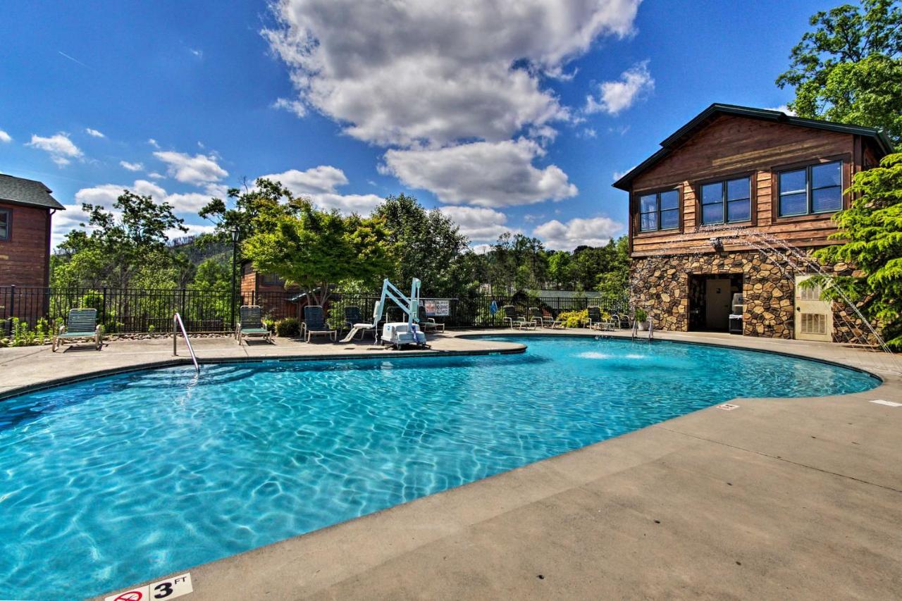 Cabin With Pool Access About 3 Mi To Downtown Gatlinburg Esterno foto