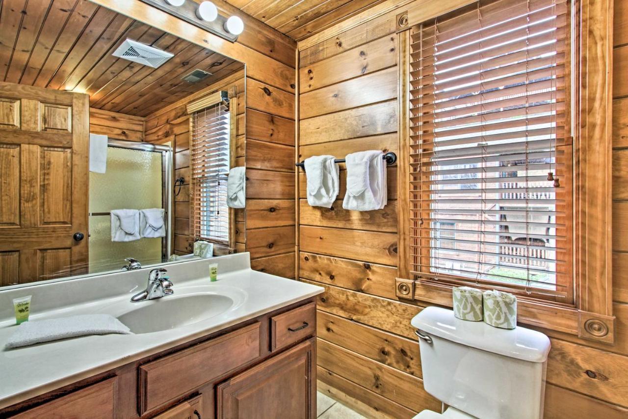 Cabin With Pool Access About 3 Mi To Downtown Gatlinburg Esterno foto