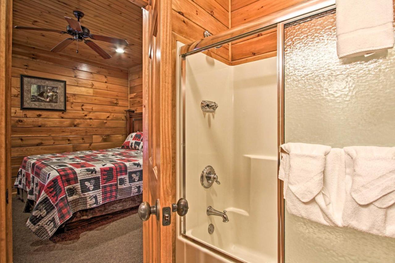 Cabin With Pool Access About 3 Mi To Downtown Gatlinburg Esterno foto