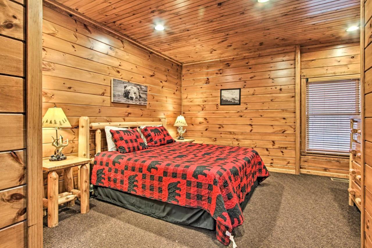 Cabin With Pool Access About 3 Mi To Downtown Gatlinburg Esterno foto
